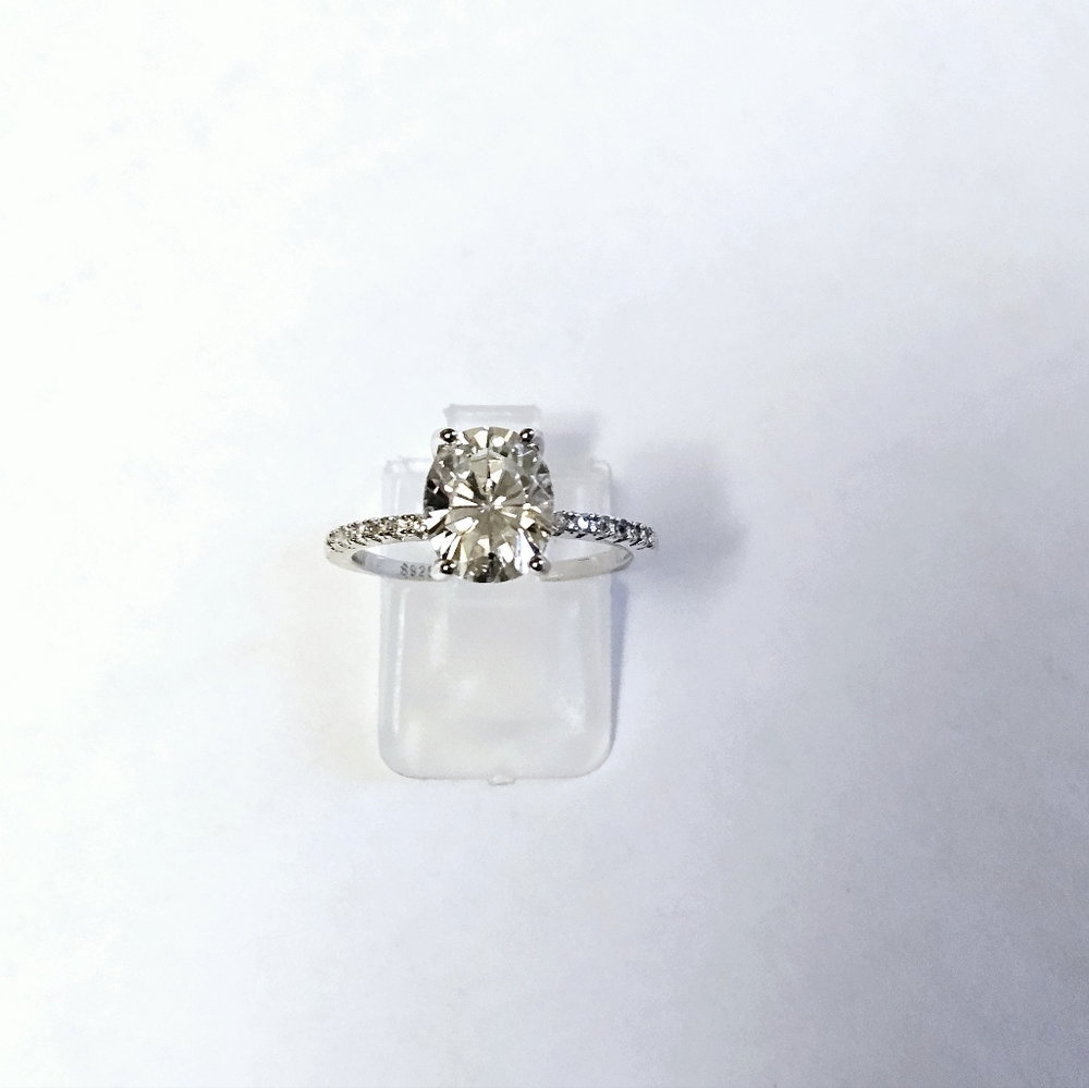 Genuine 3 Carat Moissanite Ring in 18k over Sterling Silver Sz 8! - Picture 6 of 13